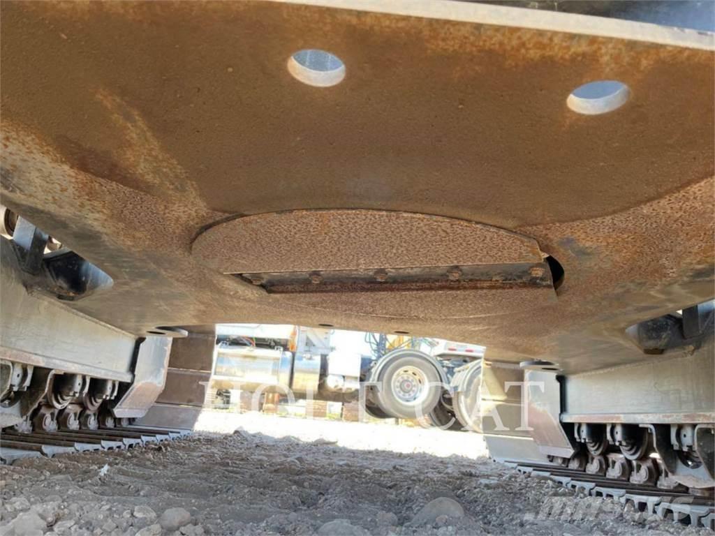 CAT 325 TC Kolesové nakladače