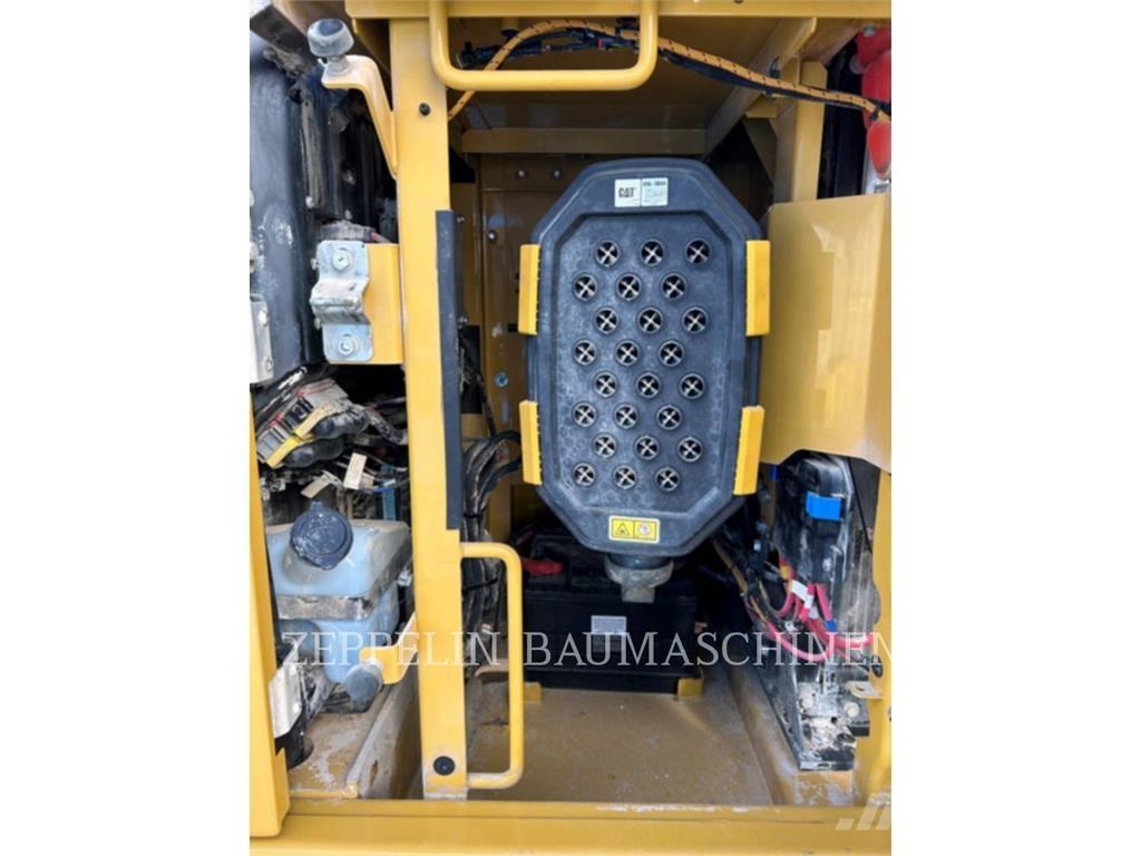 CAT 326-07A Pásové rýpadlá