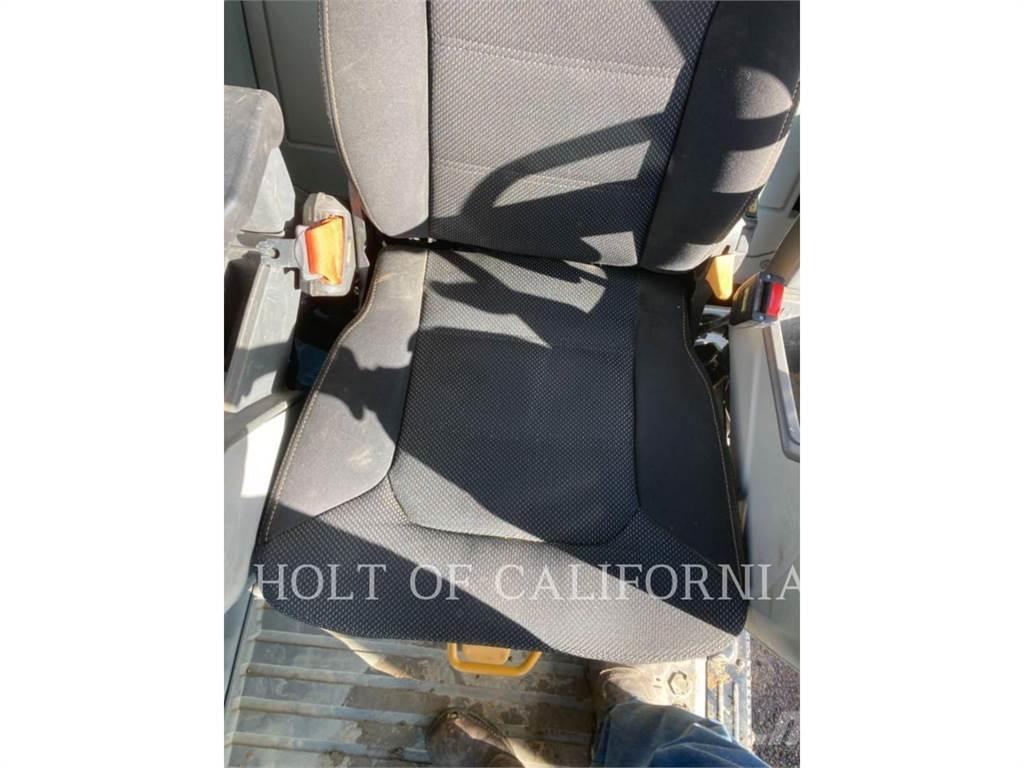 CAT 326 2D Pásové rýpadlá