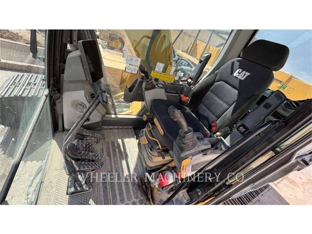 CAT 326 CF Pásové rýpadlá