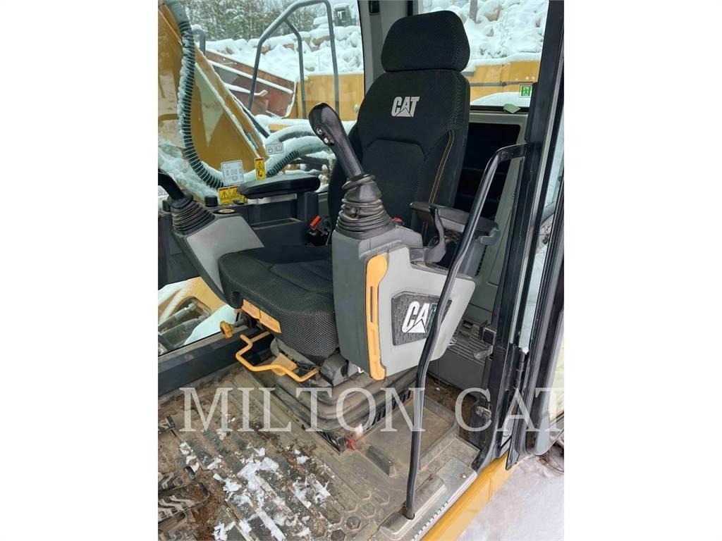 CAT 32607 Pásové rýpadlá