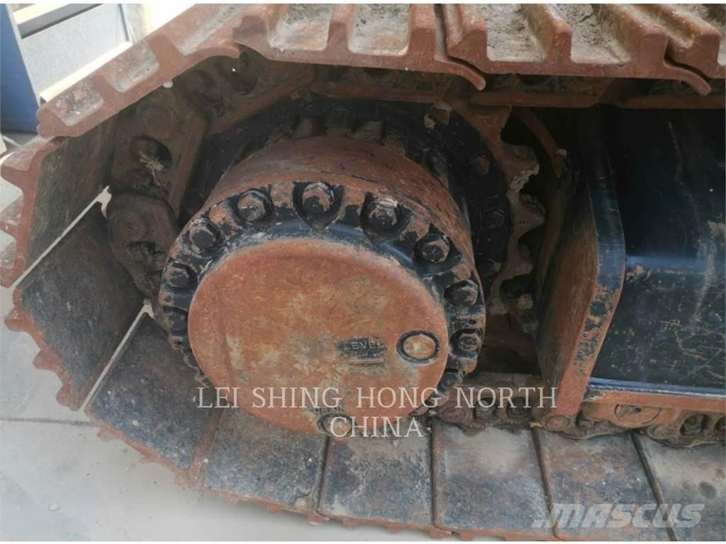 CAT 326D2L Pásové rýpadlá