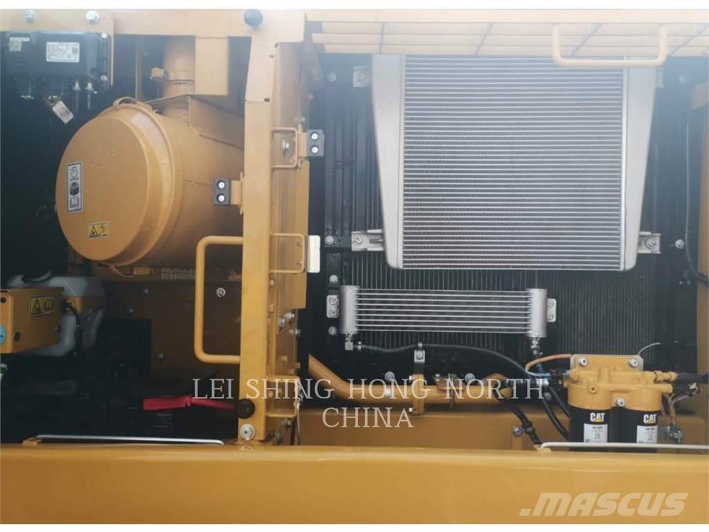 CAT 326D2L Pásové rýpadlá