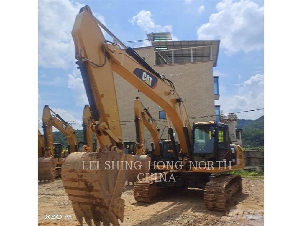 CAT 326D2L Pásové rýpadlá