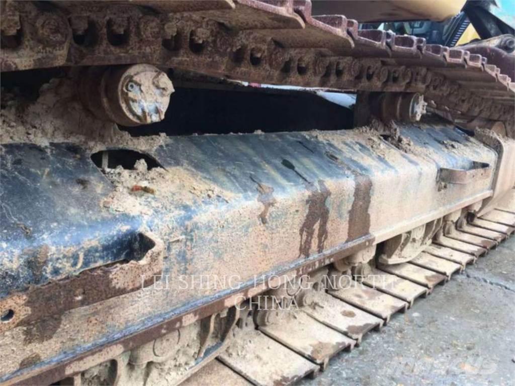 CAT 326D2L Pásové rýpadlá