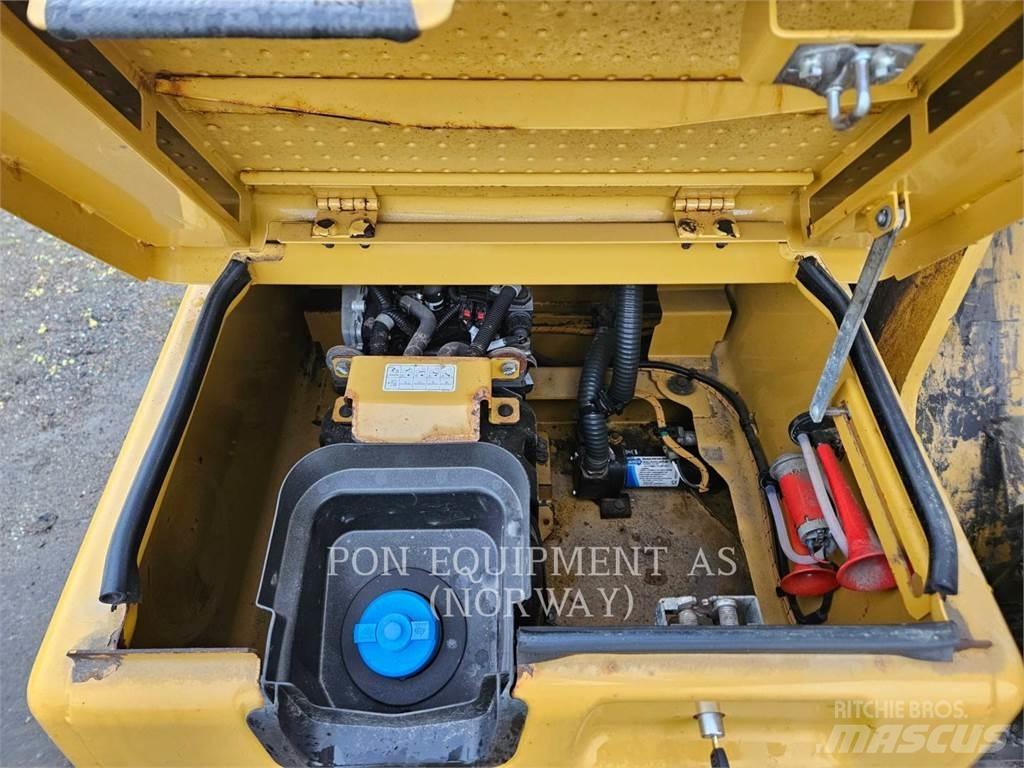 CAT 326FL Pásové rýpadlá