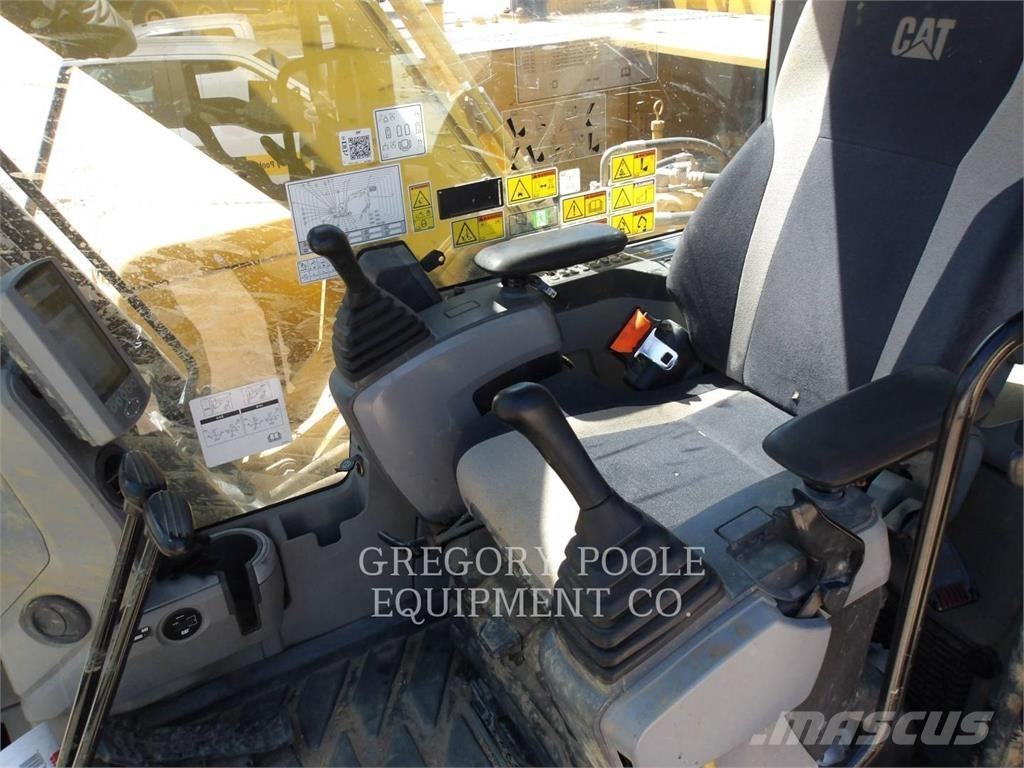 CAT 326FL Pásové rýpadlá