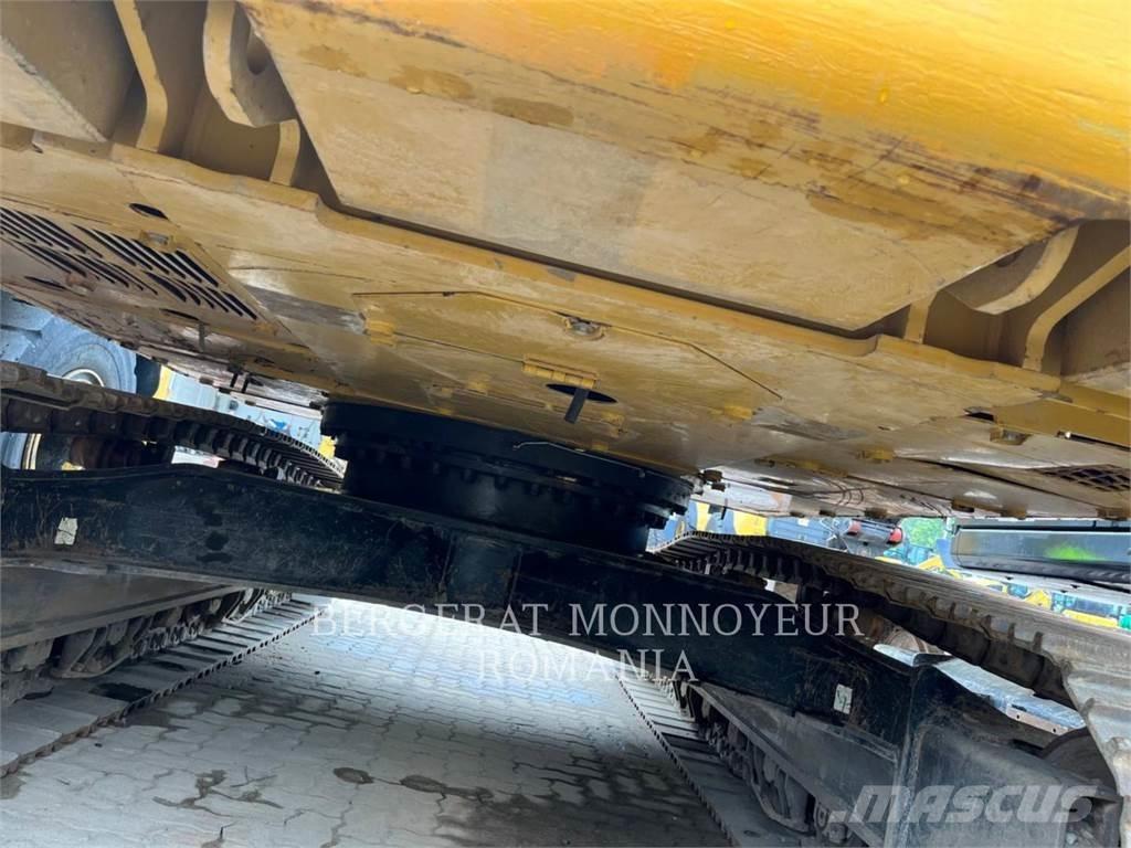 CAT 326FLN Pásové rýpadlá