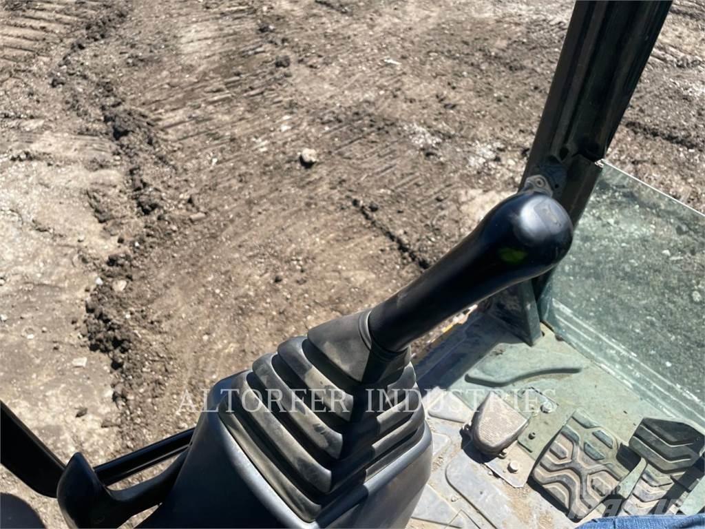 CAT 328DL HMR Pásové rýpadlá