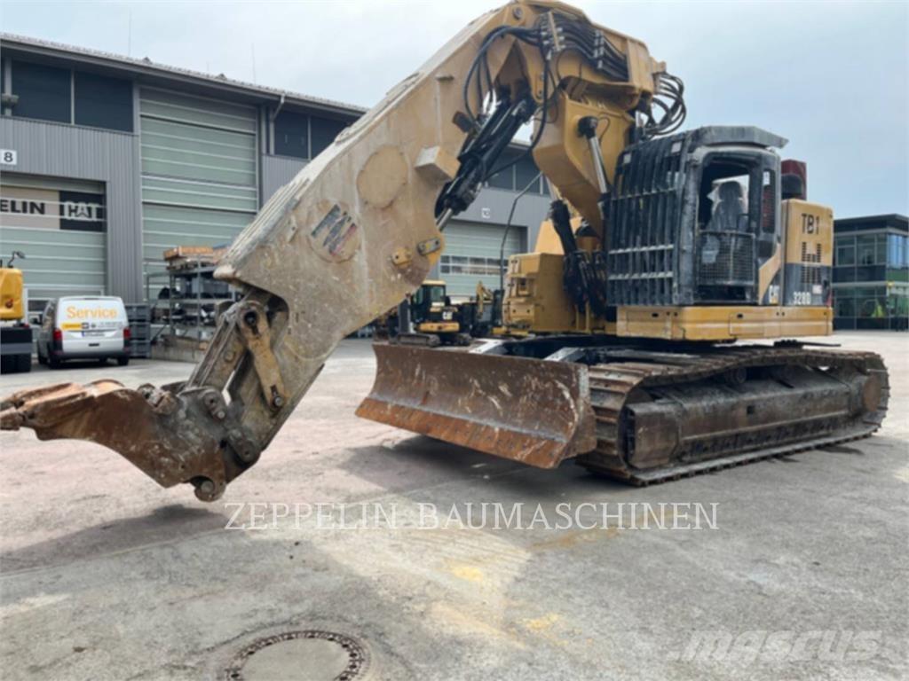 CAT 328DTUNNEL Pásové rýpadlá