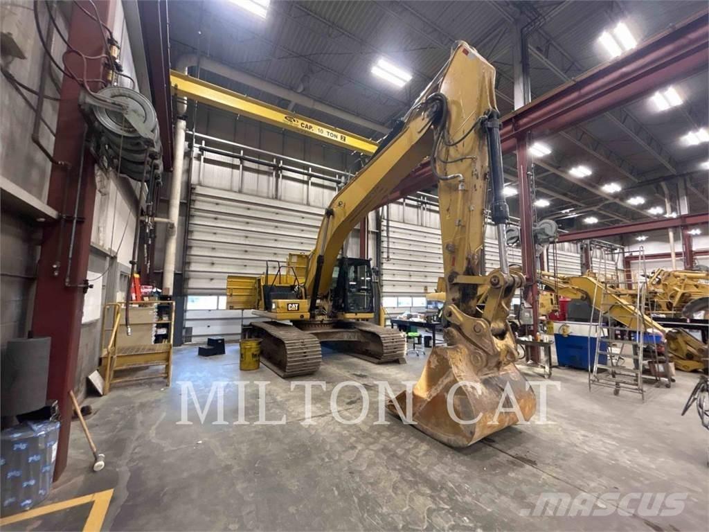 CAT 330 Pásové rýpadlá