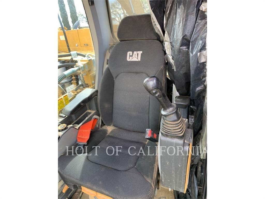 CAT 330 Pásové rýpadlá
