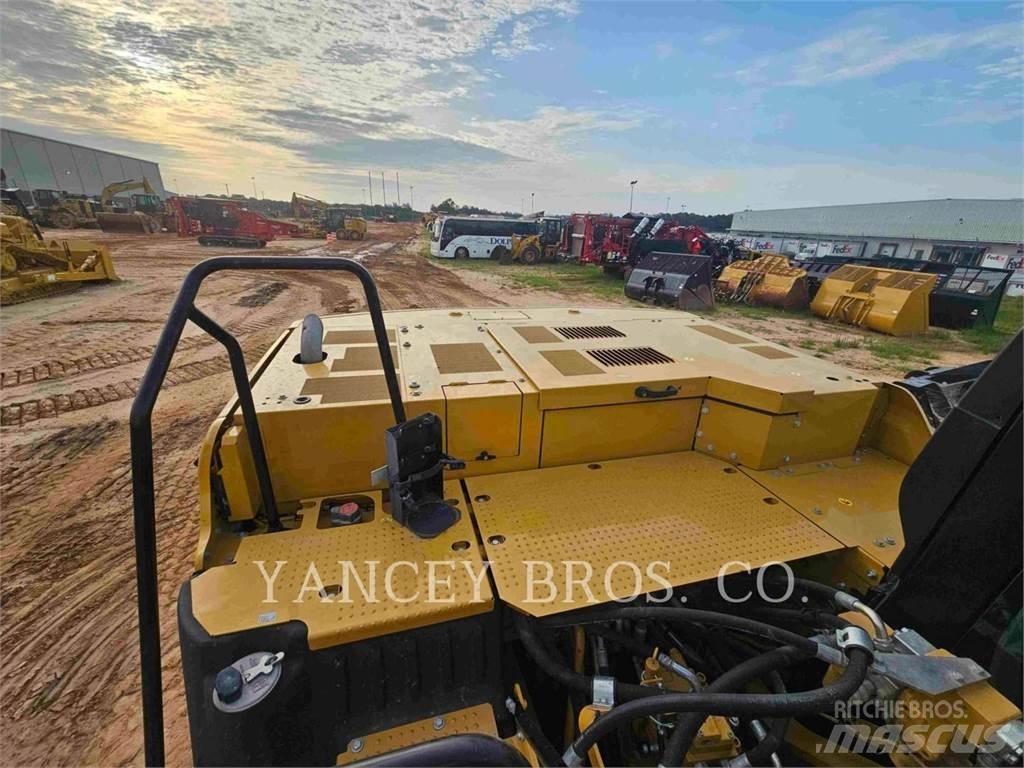 CAT 330 Pásové rýpadlá