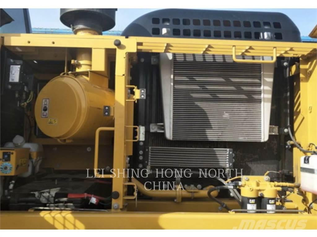 CAT 330-07 Pásové rýpadlá