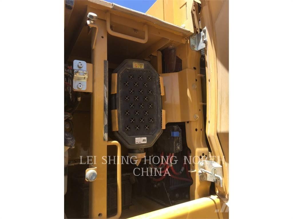 CAT 330-07 Pásové rýpadlá