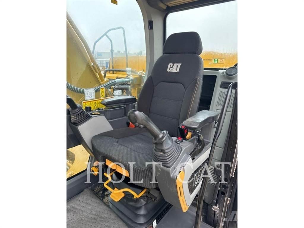 CAT 330 TC Pásové rýpadlá