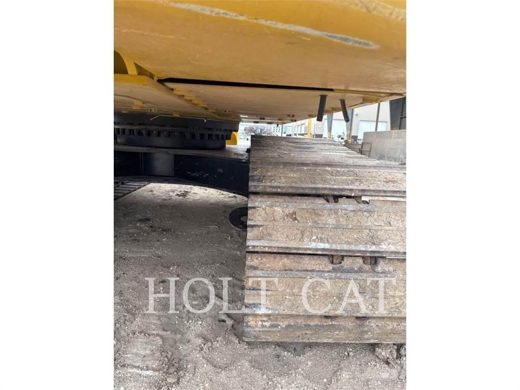 CAT 330 TC Pásové rýpadlá