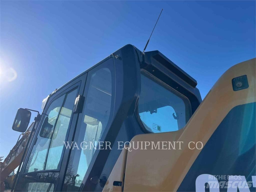 CAT 330 TC Pásové rýpadlá