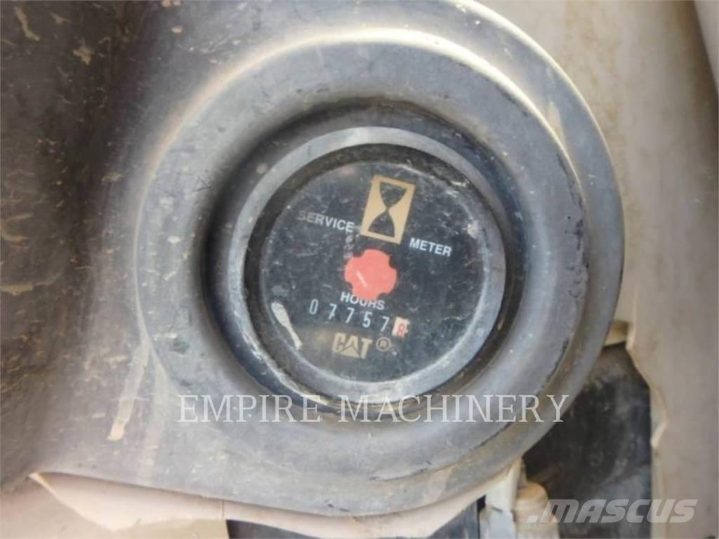 CAT 330CL Pásové rýpadlá