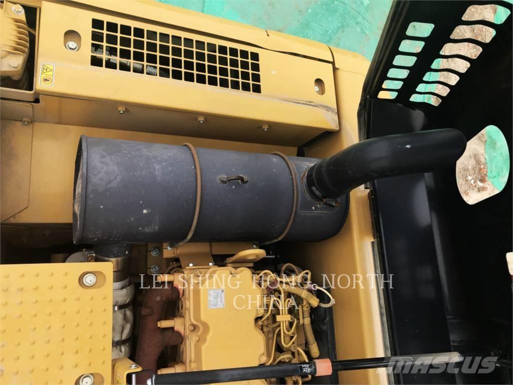 CAT 330D2L Pásové rýpadlá