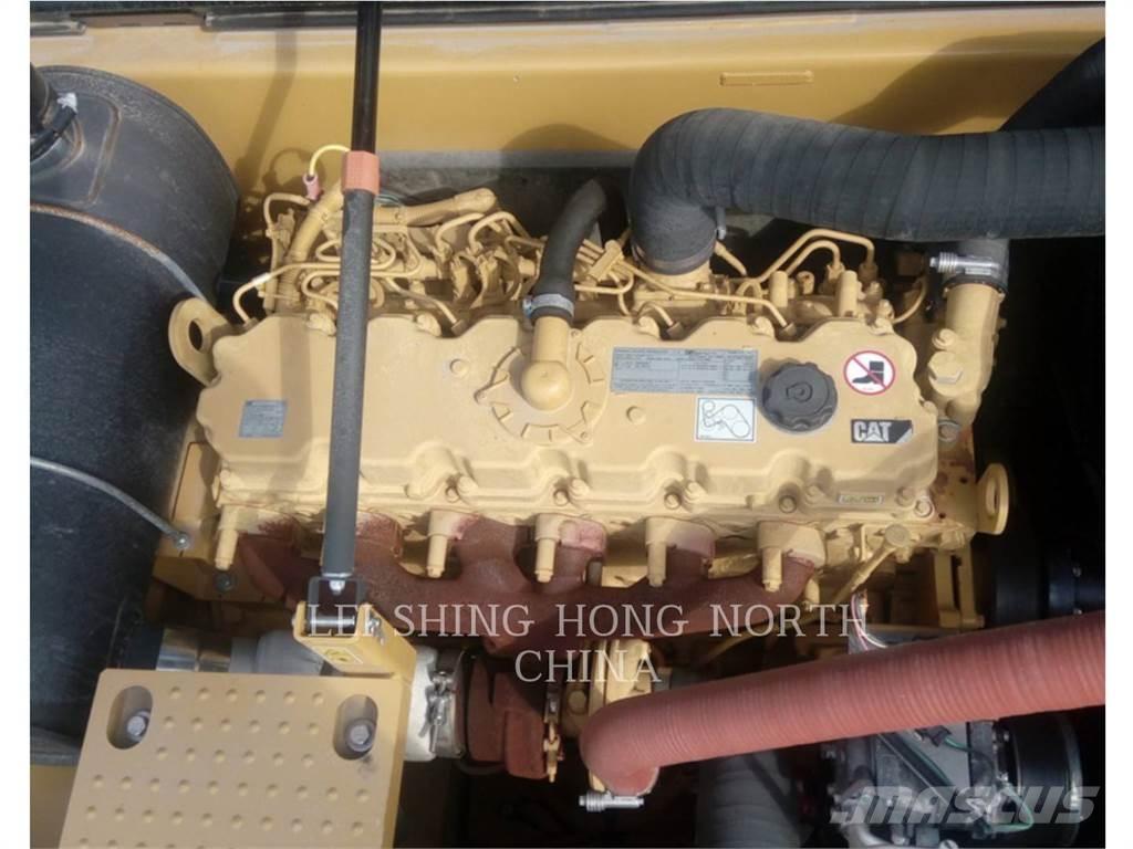 CAT 330D2L Pásové rýpadlá