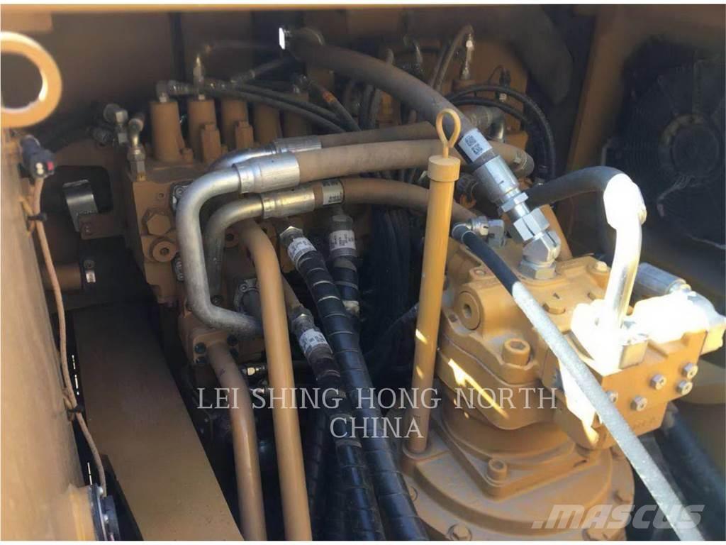 CAT 330D2L Pásové rýpadlá