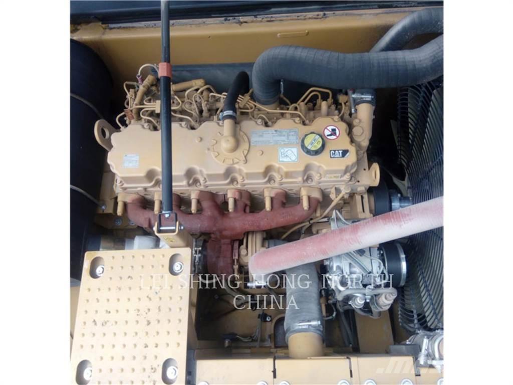 CAT 330D2L Pásové rýpadlá