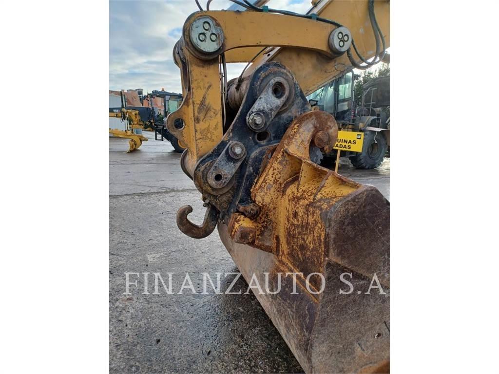 CAT 330DLME Pásové rýpadlá
