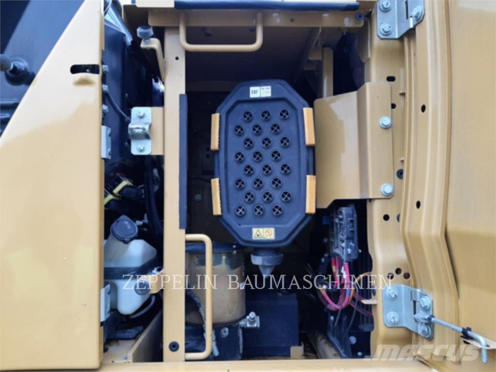 CAT 330GC Pásové rýpadlá