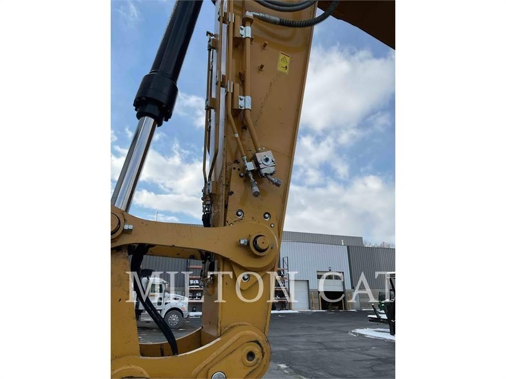 CAT 335 Pásové rýpadlá