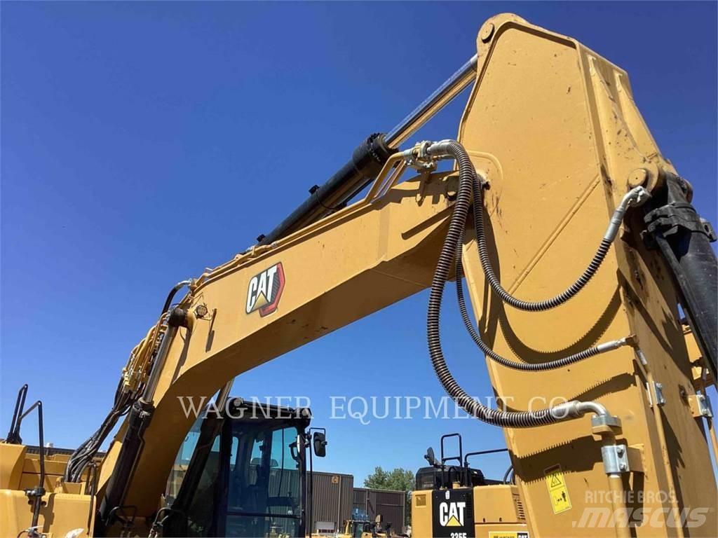 CAT 335 Pásové rýpadlá
