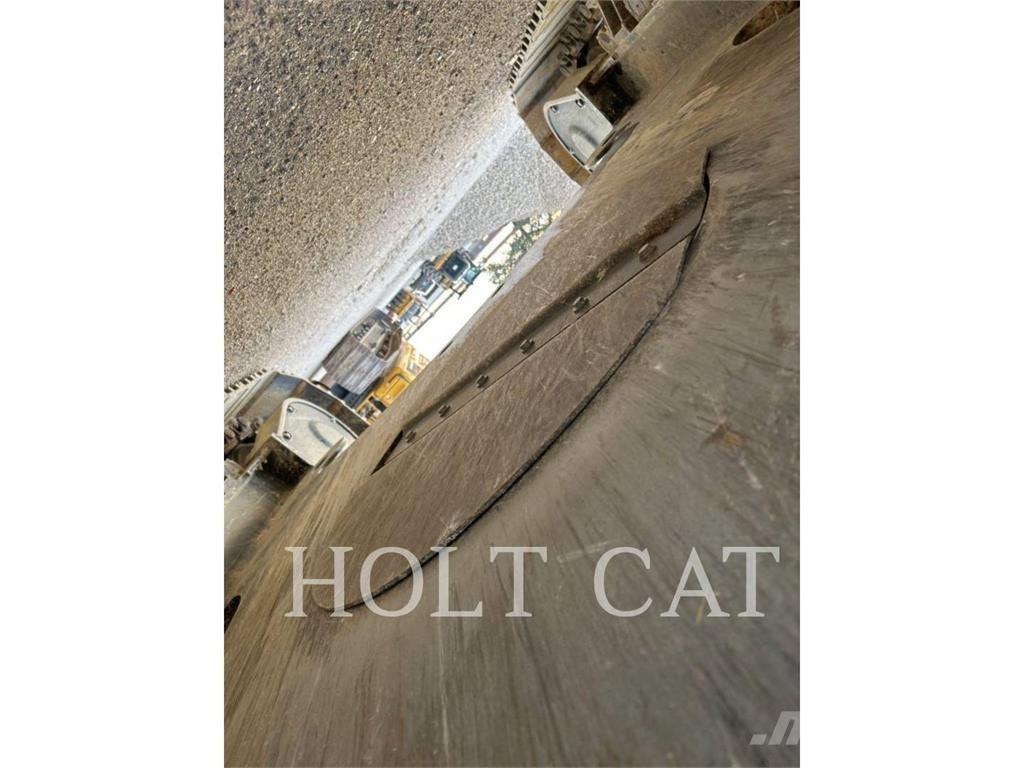 CAT 335 TC Pásové rýpadlá