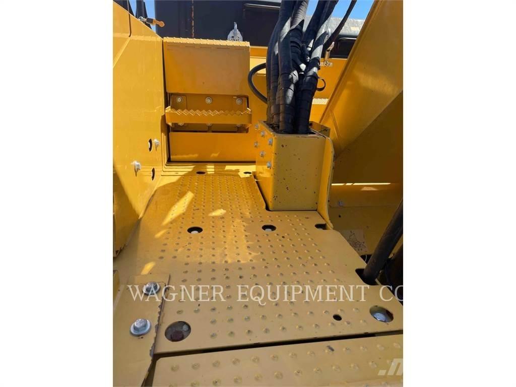 CAT 335FL TCRB Pásové rýpadlá