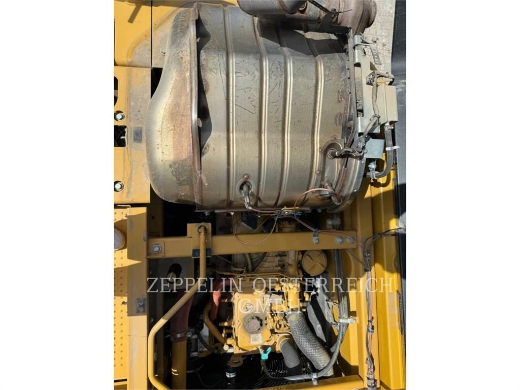 CAT 335FLCR Pásové rýpadlá