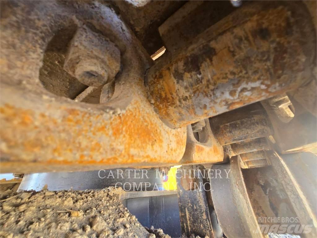 CAT 335FLCR Pásové rýpadlá