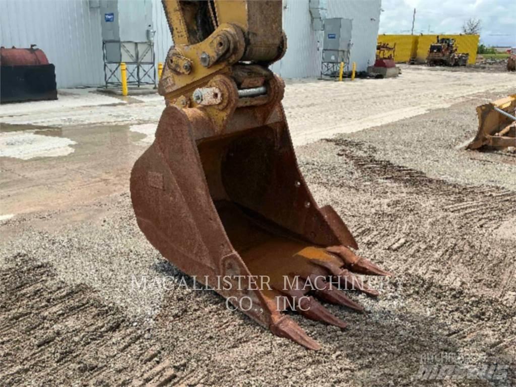 CAT 336 Pásové rýpadlá