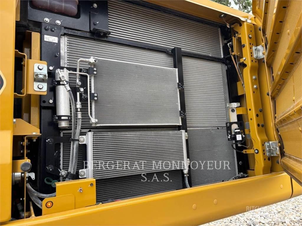 CAT 336-08 Pásové rýpadlá