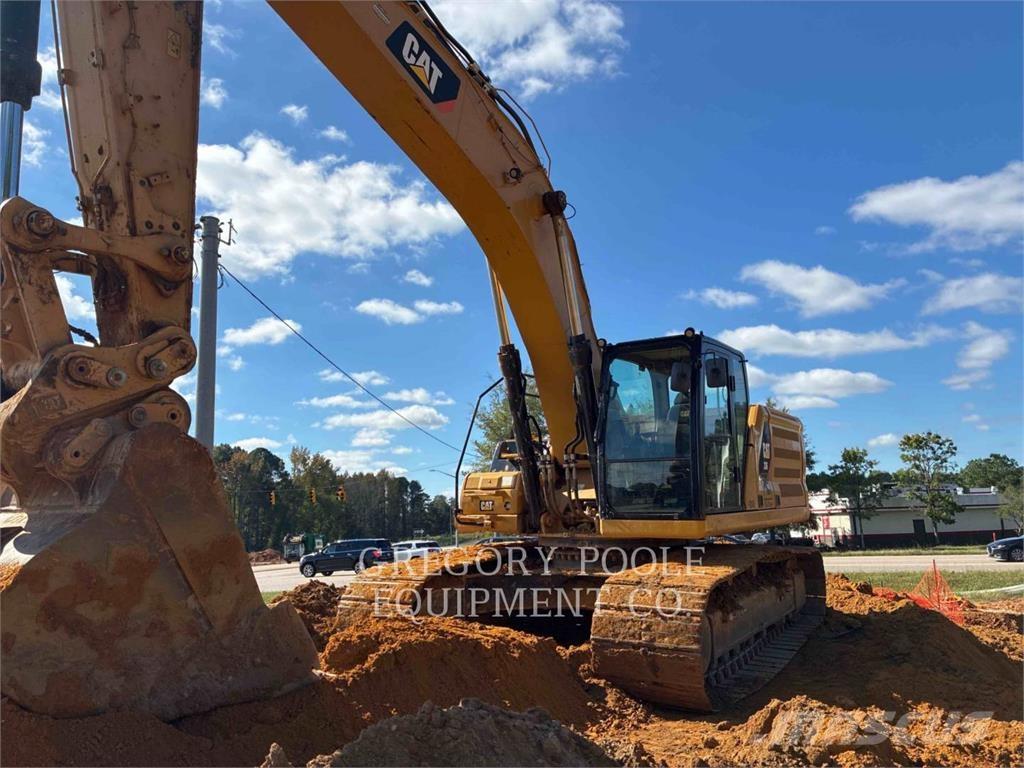 CAT 33607 Pásové rýpadlá