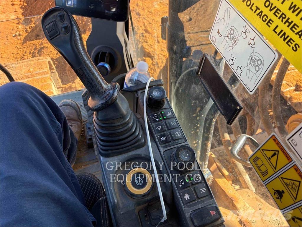 CAT 33607 Pásové rýpadlá