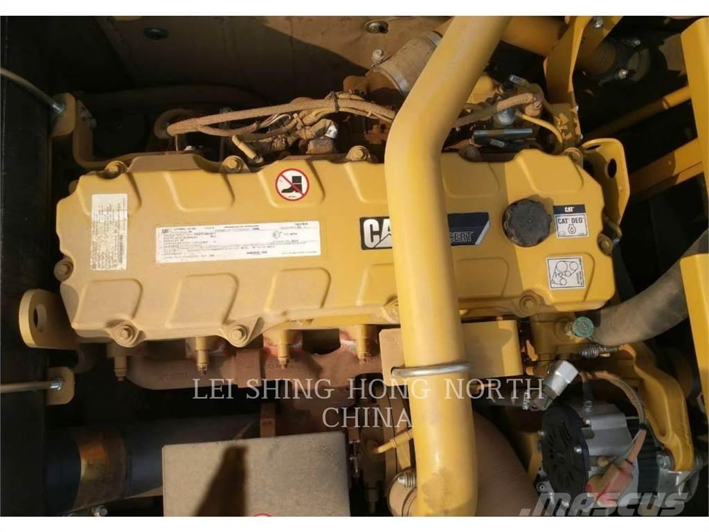 CAT 336D2 Pásové rýpadlá