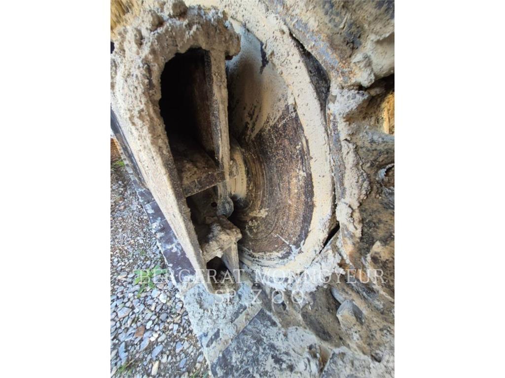 CAT 340 Pásové rýpadlá