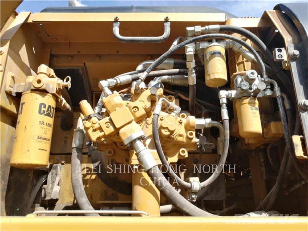 CAT 340D2L Pásové rýpadlá