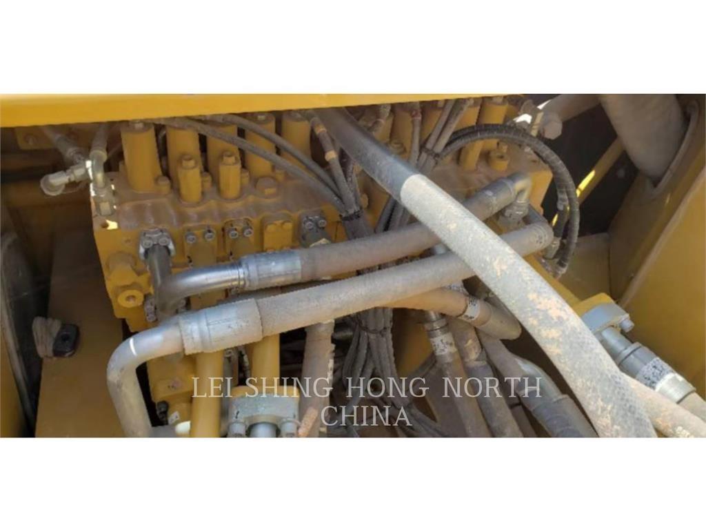 CAT 340D2L Pásové rýpadlá