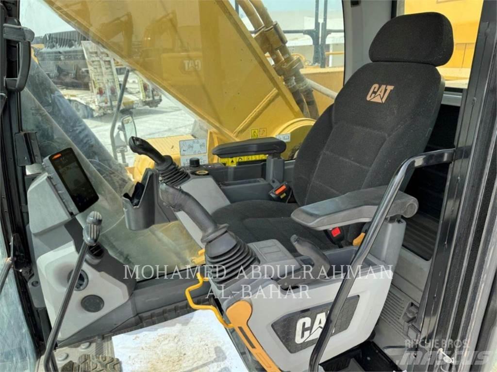 CAT 349 Pásové rýpadlá