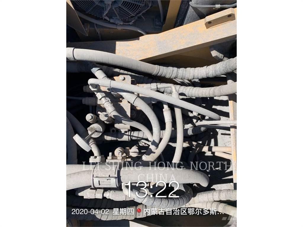 CAT 349 D2 L Pásové rýpadlá