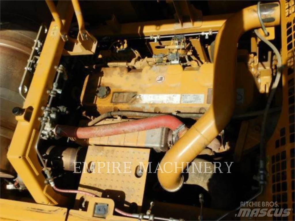 CAT 349FL Pásové rýpadlá