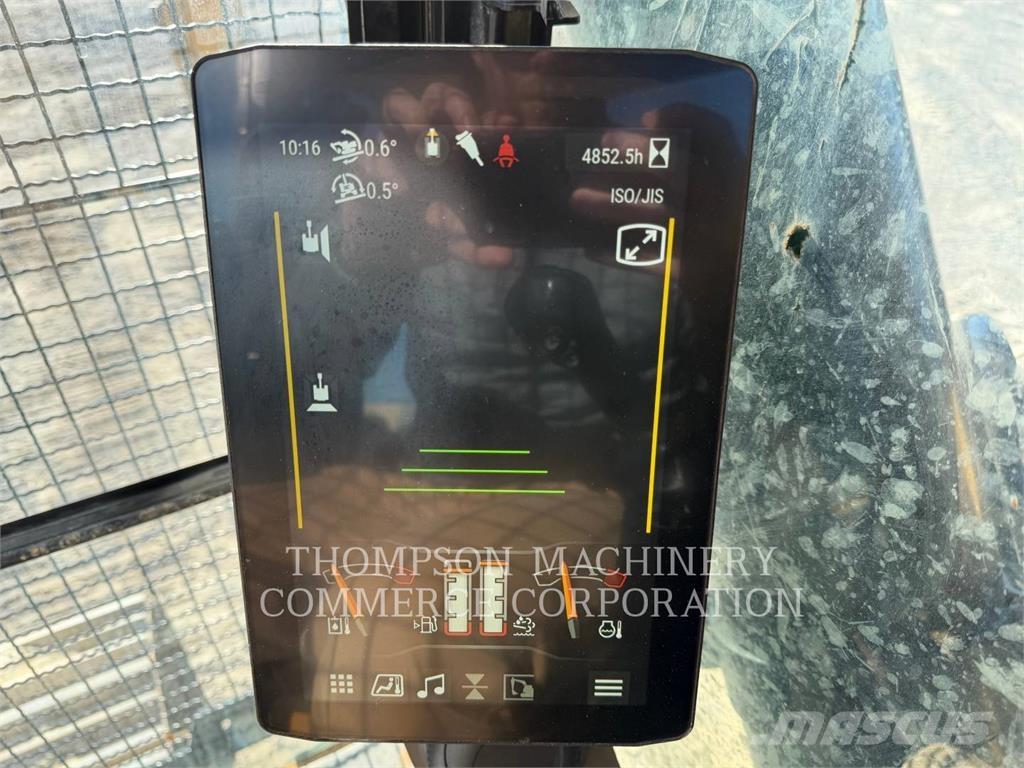 CAT 352 Pásové rýpadlá