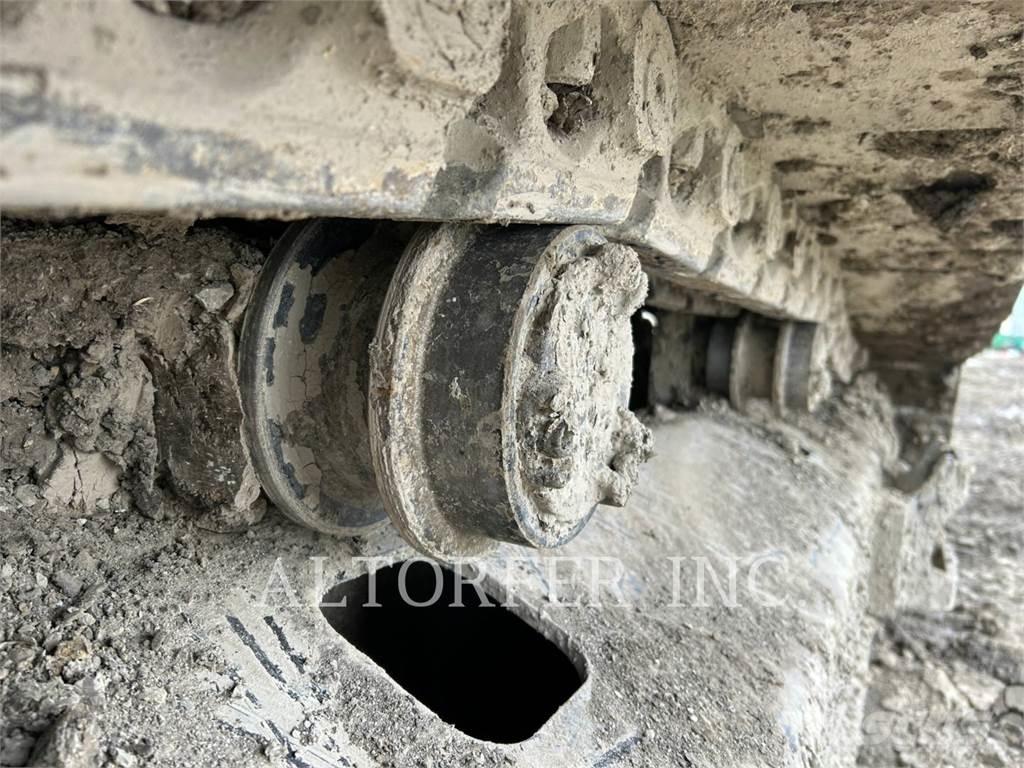 CAT 352-08 3D Pásové rýpadlá
