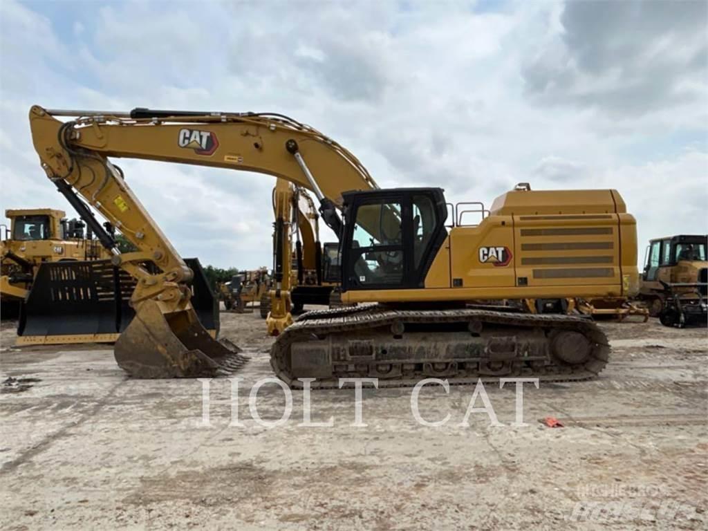 CAT 352 11 TC Pásové rýpadlá