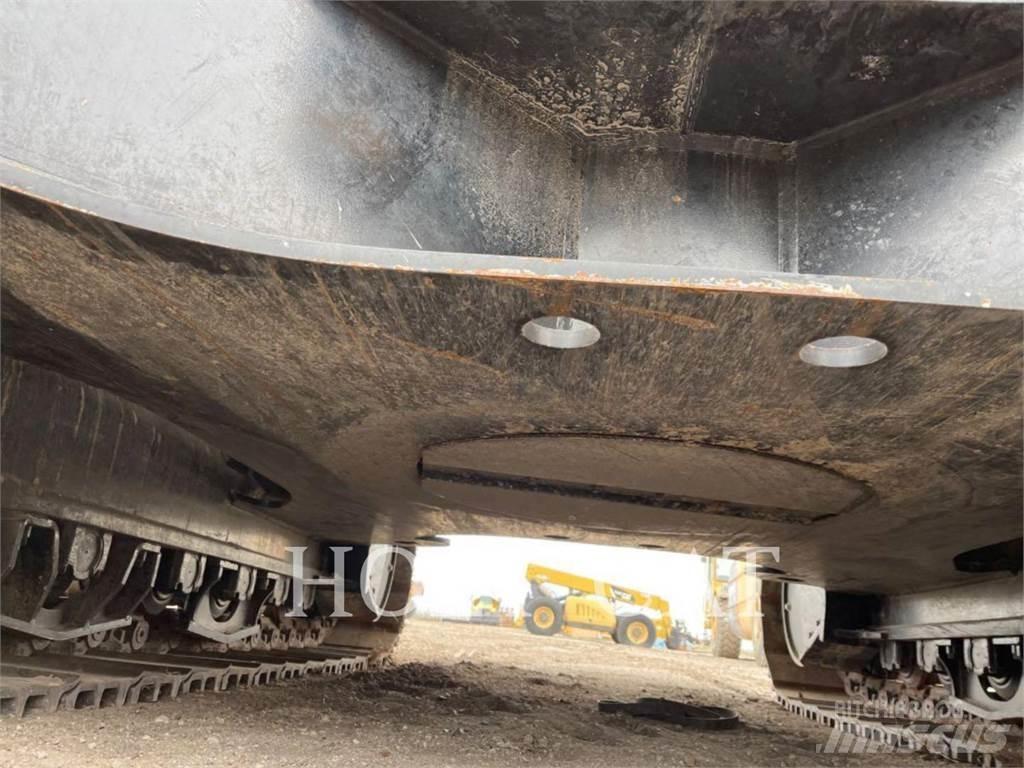 CAT 352 12 Pásové rýpadlá